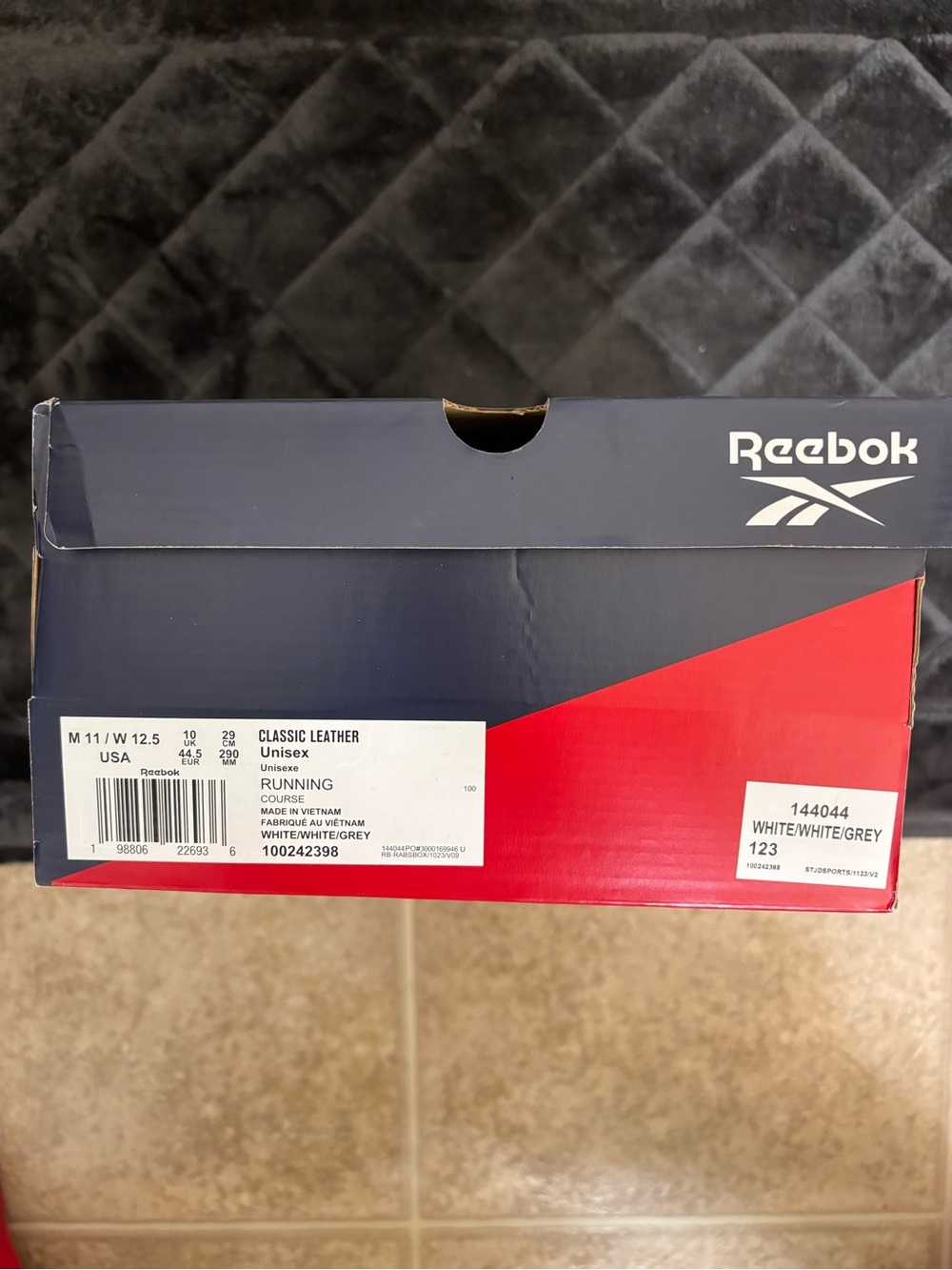 Reebok Men's White Low-Top Leather Running Shoes - Picture 4 of 4